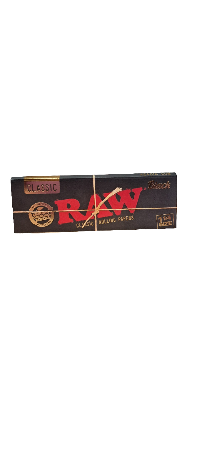 RAW BLACK CLASSIC 1¼ Size Rolling Papers Single Pack