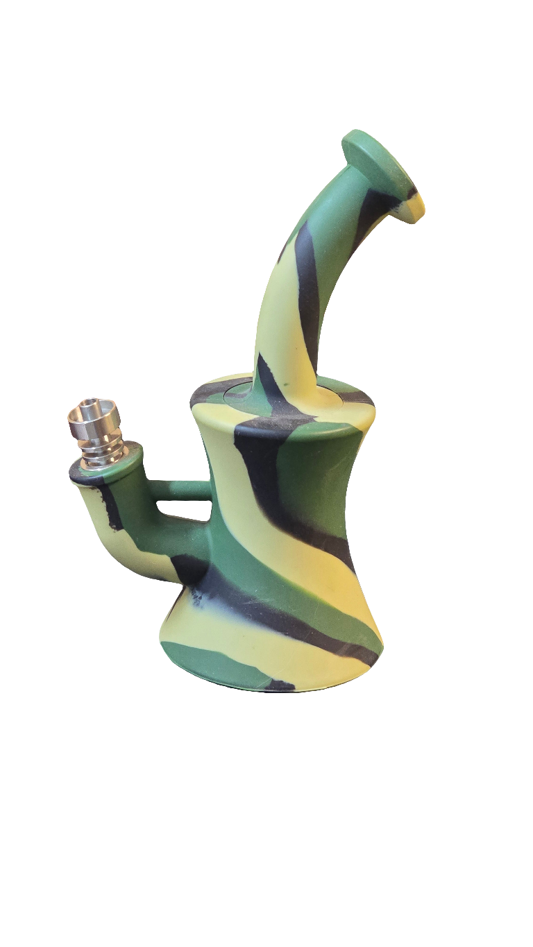 Silicone Waterpipe – Camo Rig + Mini Ti Nail